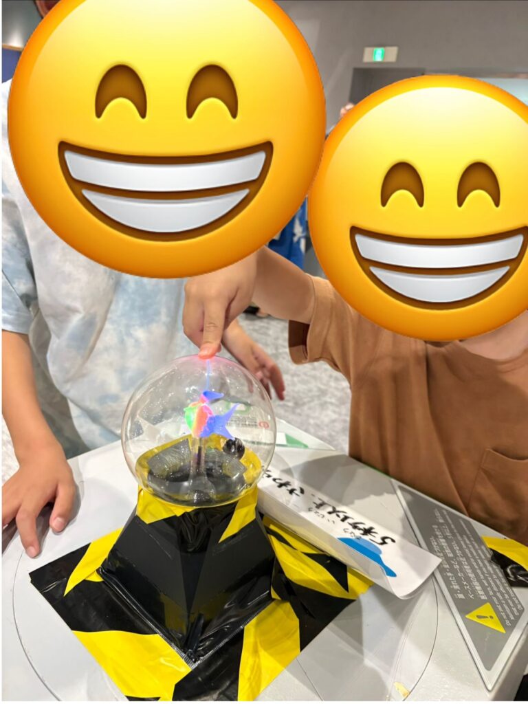 電気を体感できる実験の画像
